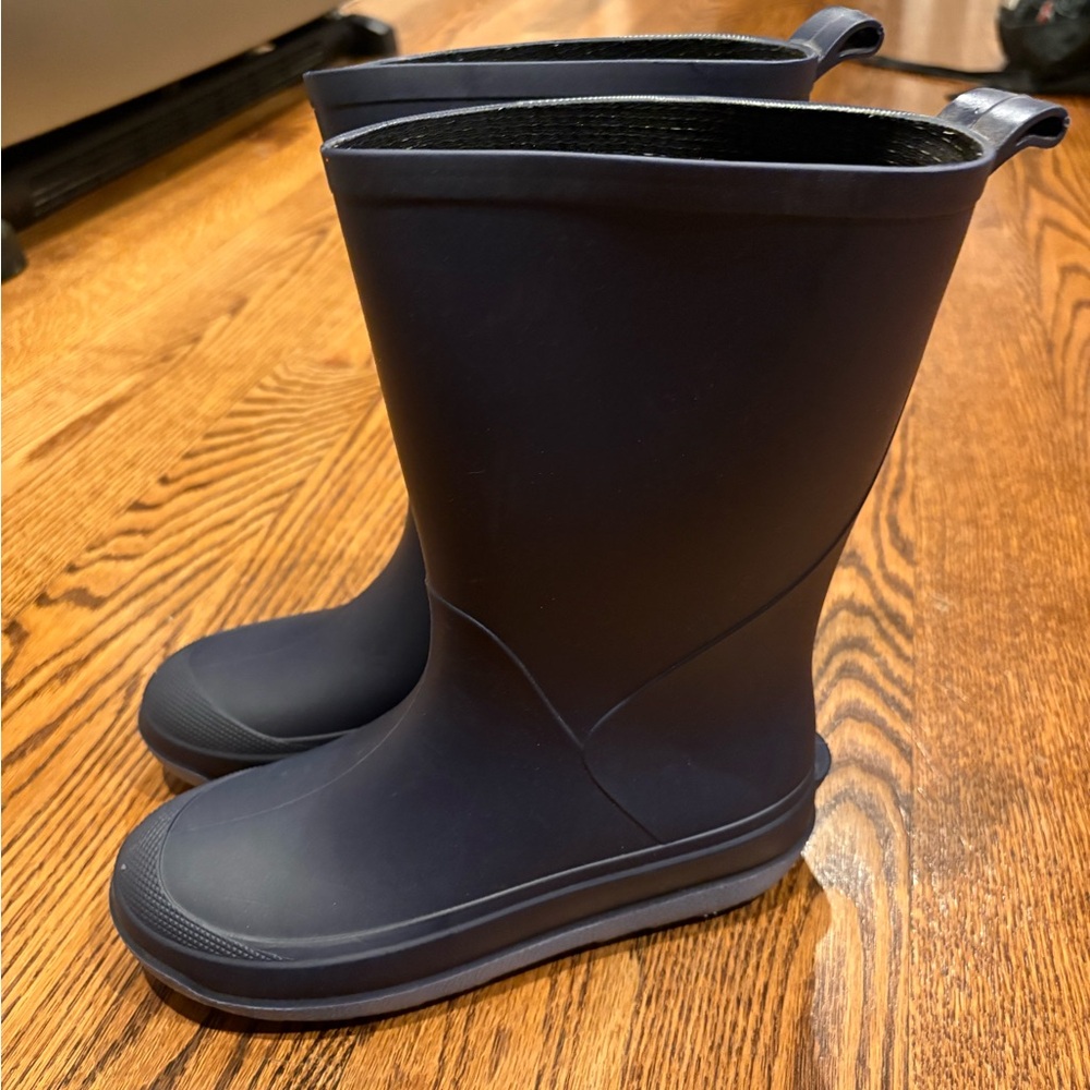 Cat & Jack rainboots, kids 2